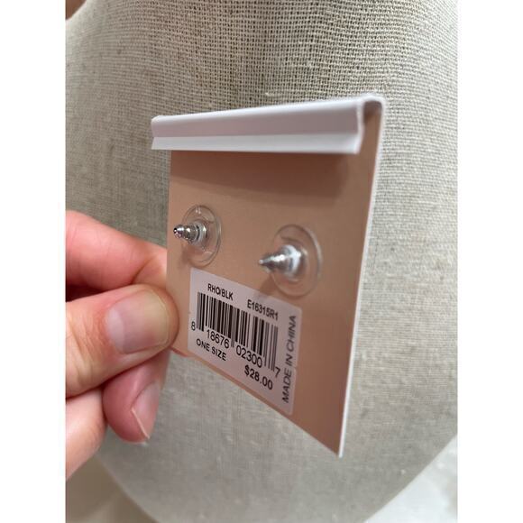 NWT Rebecca Minkoff Oversized Silver Prong Set Shiny Grey Gemstone Style Earring - Picture 6 of 6